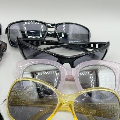 LOT 194: Collection of Sunglasses
