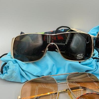 LOT 195: Collection of Sunglasses