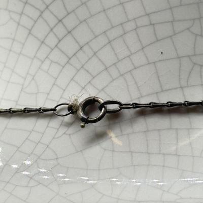 LOT 199; Vintage Sterling Chain w/ Religious Pendants (9.1g)