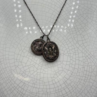 LOT 199; Vintage Sterling Chain w/ Religious Pendants (9.1g)
