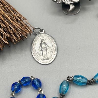 LOT 201: Religious Jewelry Collection - Rosaries and More