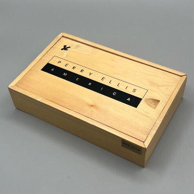 LOT 203: Collection of Watches - Eiger, Perry Ellis and More