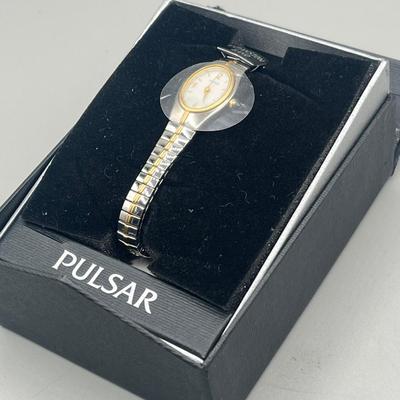LOT 208: Ladies Watch Collection - Pulsar, Timex and More
