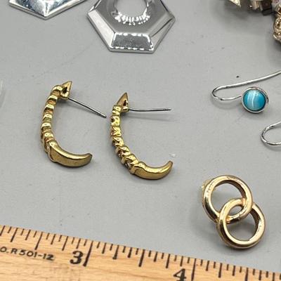 LOT 211: Earring Collection - Pierced and Clip-On