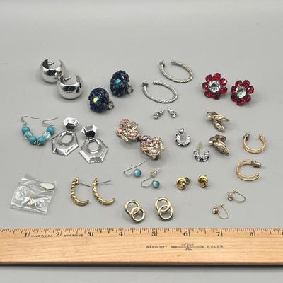 LOT 211: Earring Collection - Pierced and Clip-On
