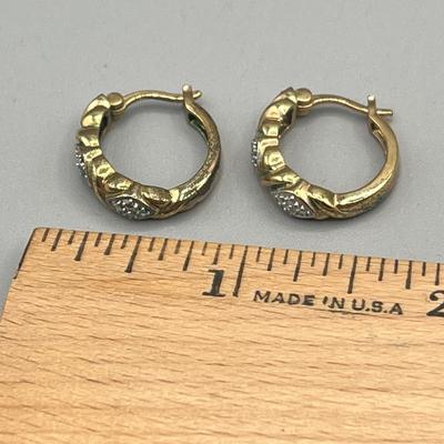LOT 213: Sterling Silver Jewelry - Earrings and Size 6.5 Ring - 12.3 gtw