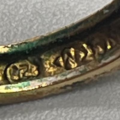 LOT 213: Sterling Silver Jewelry - Earrings and Size 6.5 Ring - 12.3 gtw