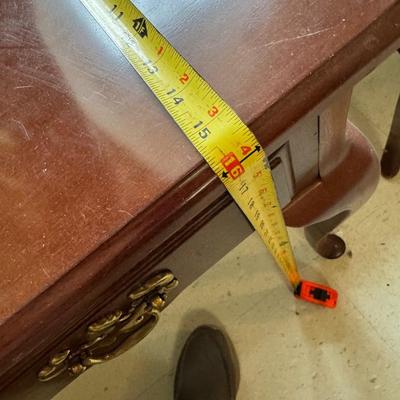 Newer Mahogany Sofa Tabk