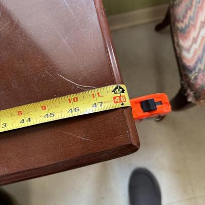 Newer Mahogany Sofa Tabk