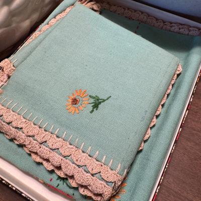 Vintage Kitchen Assortment 379