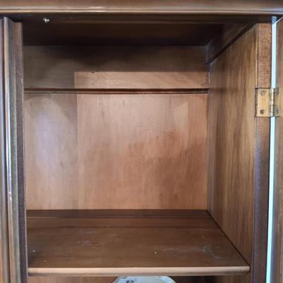 LOT 9: Vintage China Cabinet