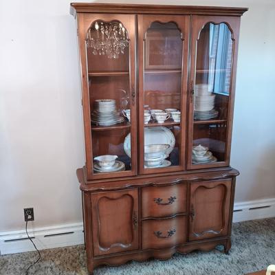 LOT 9: Vintage China Cabinet