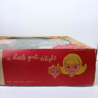 LOT 35: Ellanee A Little Girl's Delight Doll Set & Furga Vittoria Doll