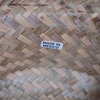 LOT 39: Felt and Straw Cowboy Hats