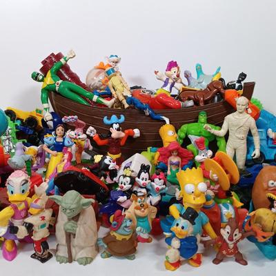 LOT 40: Collection of Vintage Toys and Toy Parts