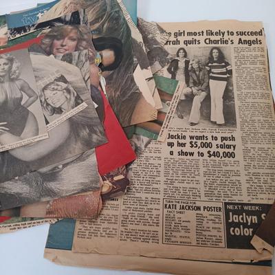 LOT 43: Dynamite Magazines, Sgt Pepper Lonely Hearts Club Band and Partridge Family Trading Cards & More