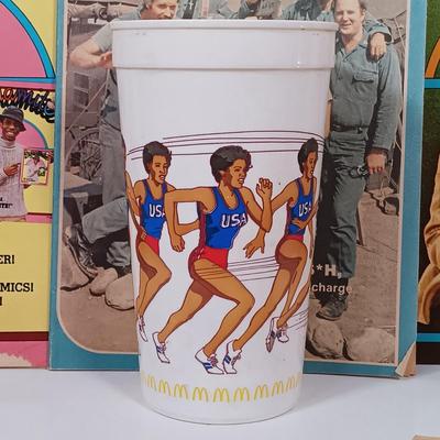 LOT 43: Dynamite Magazines, Sgt Pepper Lonely Hearts Club Band and Partridge Family Trading Cards & More