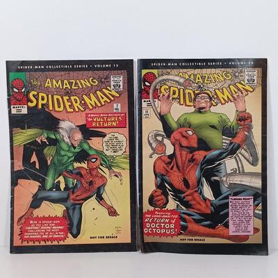 LOT 45: Seven Eleven Amoco 1970s Marvel Comics Cups with Contemporary Spiderman Comics