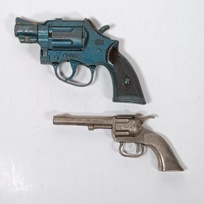 LOT 46: Daisy and Trooper Cap Guns