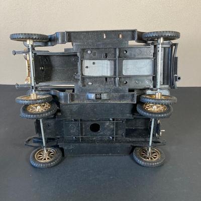 LOT 56: Vintage Toy Cars - Nascoral Rolls Royce, Panhard & Levassor with Original Boxes and Rolls Royce 3288 Battery Operated Radio