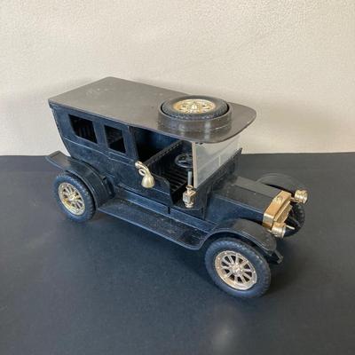 LOT 56: Vintage Toy Cars - Nascoral Rolls Royce, Panhard & Levassor with Original Boxes and Rolls Royce 3288 Battery Operated Radio