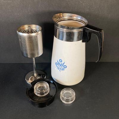 LOT 60: A True Classic Collection of Vintage "Blue Cornflower" Corning Ware