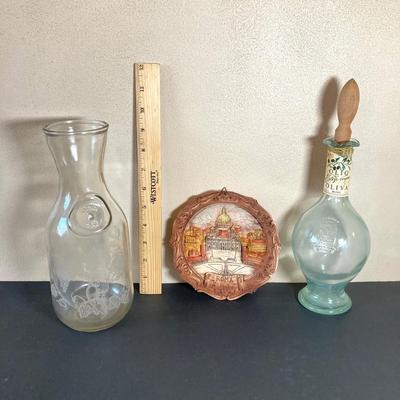 LOT 62: Vintage Italian Themed Collection - Framed Artwork, Philadelphia 9th Street Festival Poster, Angelino Figurine / Ornament, Cafe...