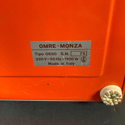 LOT 63: Vintage Quick-Mill Made in Italy Espresso Machine with Crown Corning Tognana Demitasse Service for Four in Box