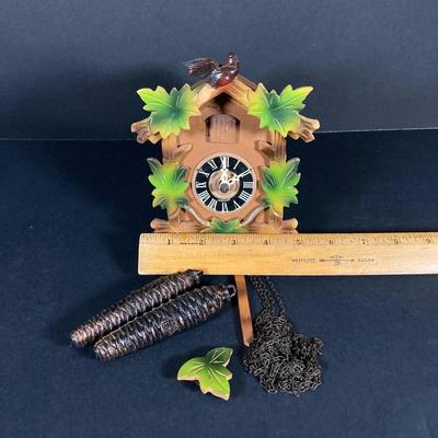 LOT 70: Vintage Wooden Hanging Cuckoo Clock