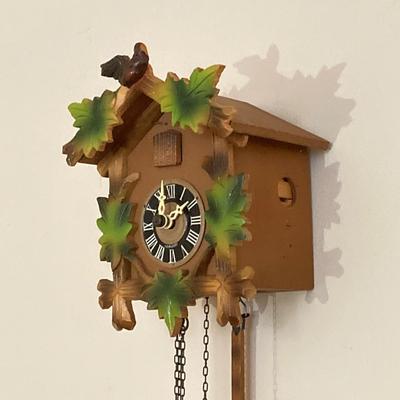 LOT 70: Vintage Wooden Hanging Cuckoo Clock