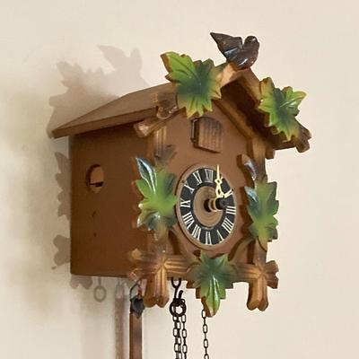 LOT 70: Vintage Wooden Hanging Cuckoo Clock