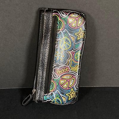 LOT 73: Vintage Jewelry and Accessories - Deltah Gold Plated Pearl Necklace, Cascade Gold Plated Abalone Necklace, Earrings, Wallets,...