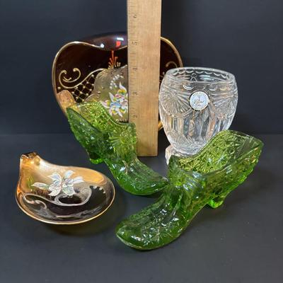 LOT 85: Vintage Boyd Vaseline Glass "Daisey & Button" Bow Slippers, Vintage Hand Painted Trinket Dishes w/Gold Floral...