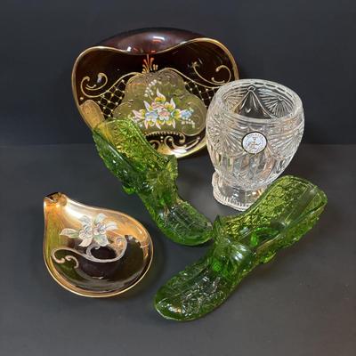 LOT 85: Vintage Boyd Vaseline Glass "Daisey & Button" Bow Slippers, Vintage Hand Painted Trinket Dishes w/Gold Floral...
