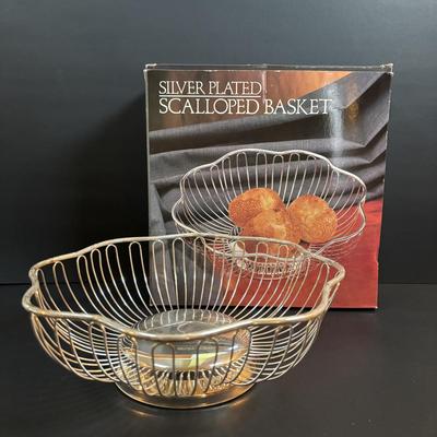 LOT 89: Sterling Silver Handled serving Utensil & Silver Plate Collection Plate Collection