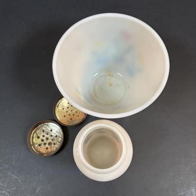 LOT 94: Vintage Kitchen & More: Fire King, Ecko, Pyrex, Buffalo China etc.