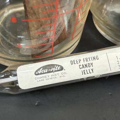 LOT 94: Vintage Kitchen & More: Fire King, Ecko, Pyrex, Buffalo China etc.