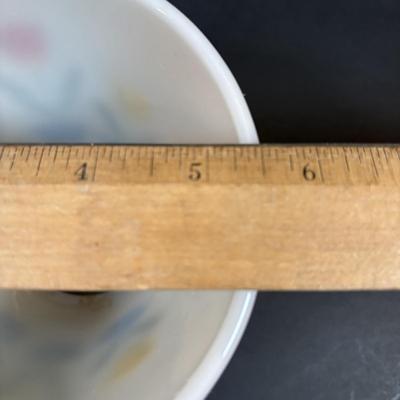 LOT 94: Vintage Kitchen & More: Fire King, Ecko, Pyrex, Buffalo China etc.