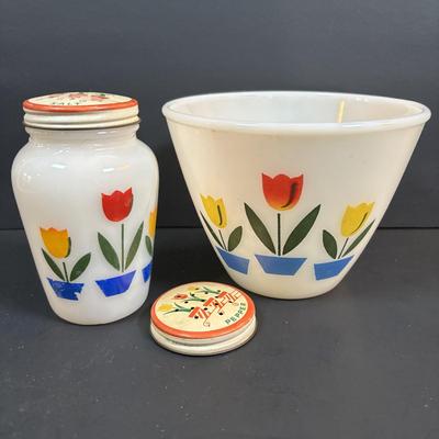 LOT 94: Vintage Kitchen & More: Fire King, Ecko, Pyrex, Buffalo China etc.