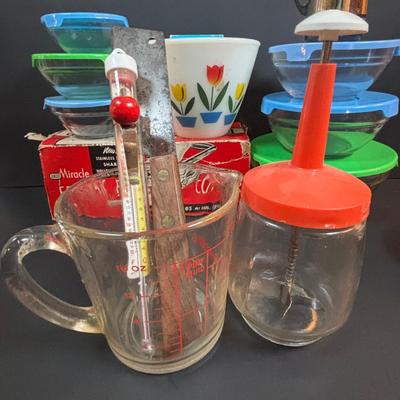 LOT 94: Vintage Kitchen & More: Fire King, Ecko, Pyrex, Buffalo China etc.