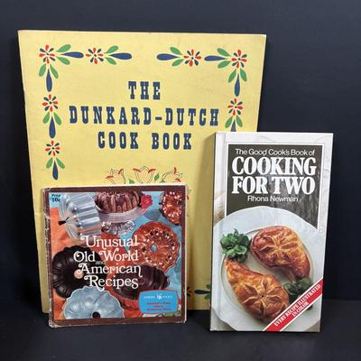 LOT 95: Vintage Indiana Glass "Tree Bark" Glasses, Inarco Fruit Cookie Jar & Creamer, Enamelware Teapot, Pyro-O-Rex,...