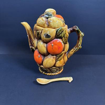 LOT 95: Vintage Indiana Glass "Tree Bark" Glasses, Inarco Fruit Cookie Jar & Creamer, Enamelware Teapot, Pyro-O-Rex,...