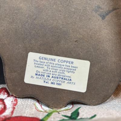 LOT 96: Australia Souvenirs: Copper Faced Clock, Table Linens, Tea Towels, Embossed Wallet, Key Holder