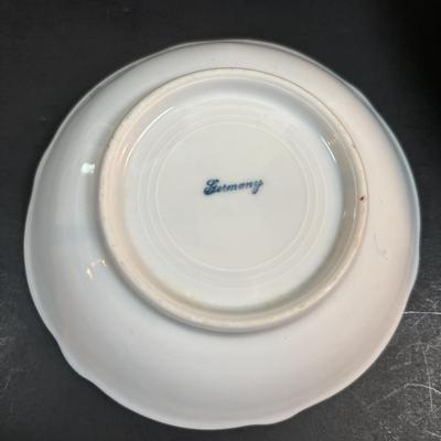 LOT 97: Vintage Teacups & China Collection: Royal Albert, Delft Made in Holland, Depos Limoges, Homer Laughlin, Lenox, Made in...