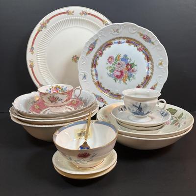 LOT 97: Vintage Teacups & China Collection: Royal Albert, Delft Made in Holland, Depos Limoges, Homer Laughlin, Lenox, Made in...