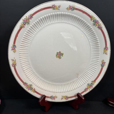 LOT 97: Vintage Teacups & China Collection: Royal Albert, Delft Made in Holland, Depos Limoges, Homer Laughlin, Lenox, Made in...