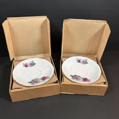 LOT 98: Nanjing Pagoda China Pink Roses 45pcs Set