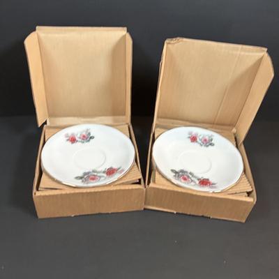 LOT 98: Nanjing Pagoda China Pink Roses 45pcs Set