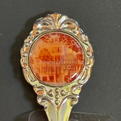 LOT 103: Vintage Souvenir Collectibles & More