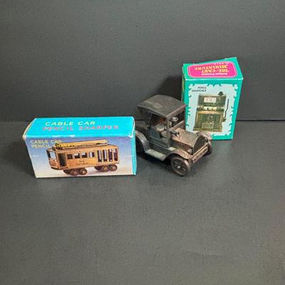 LOT 103: Vintage Souvenir Collectibles & More